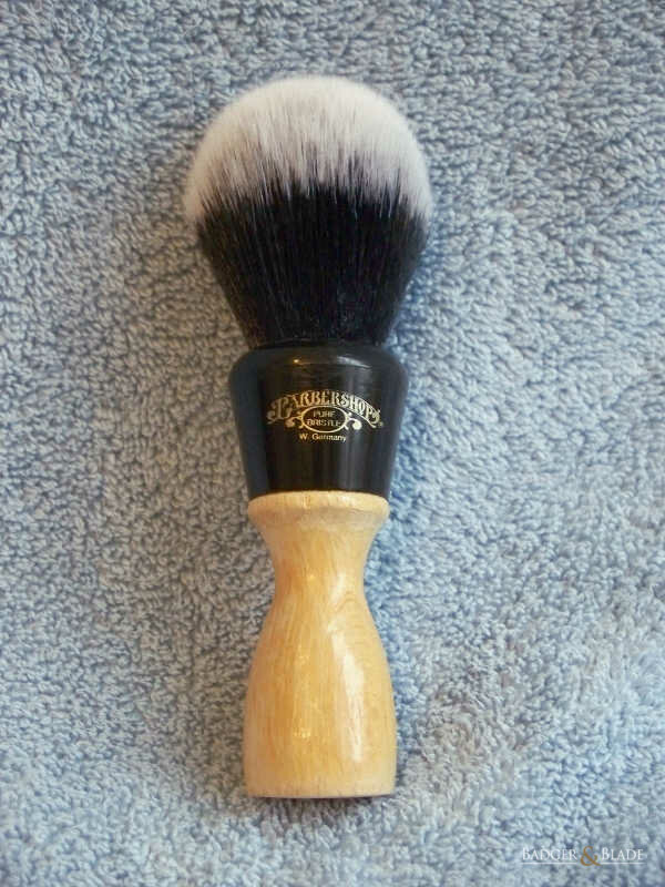 Barbershop brush with Tuxedo knot