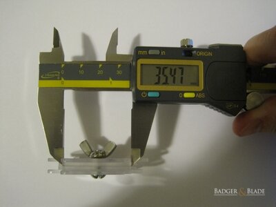 DE Razor Blade Recessed Length Measurements