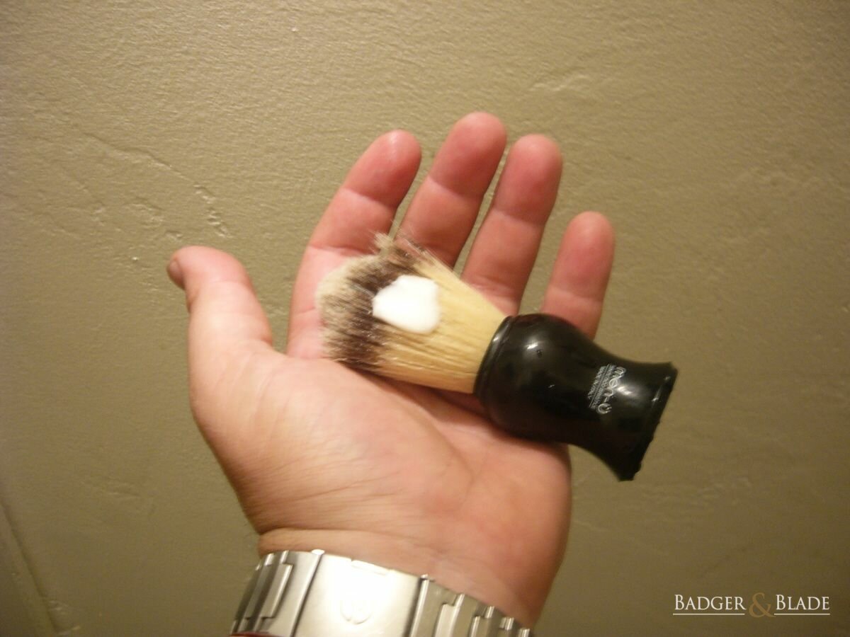 Men-U cream and synthetic brush