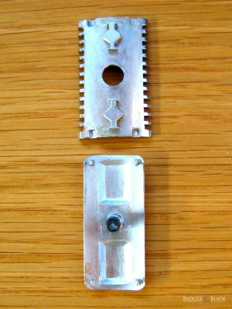 Probak razor - inside view of cap and plate
