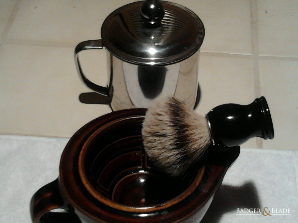 Shaving Scuttle / Brush
